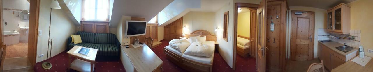Landhotel Gruener Baum Westendorf  Exterior photo